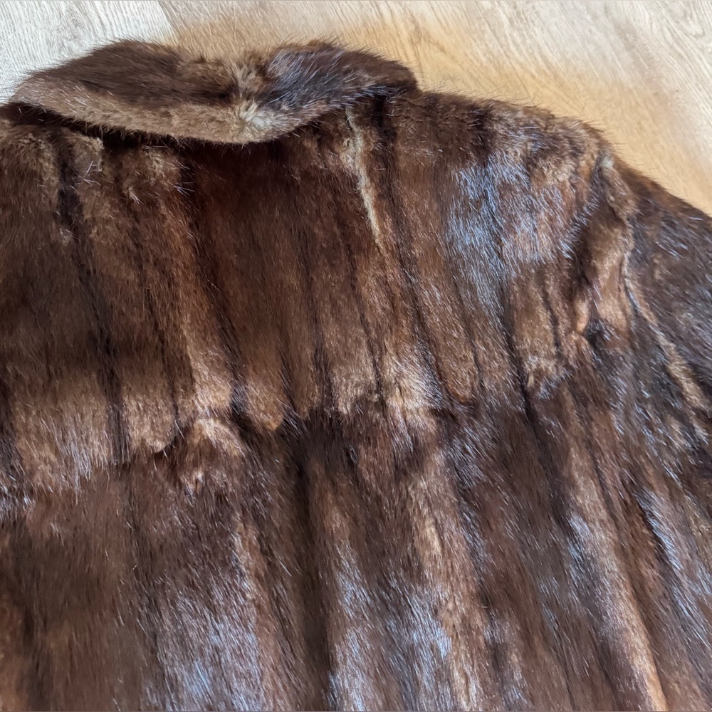 VINTAGE Dark Brown Mink Fur Coat FROM The 1950's - DAMAGED For Repurpose/Repair - Picture 13 of 15